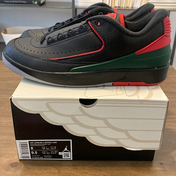 AIR JORDAN 2 RETRO LOW size 8 - Picture 8 of 9